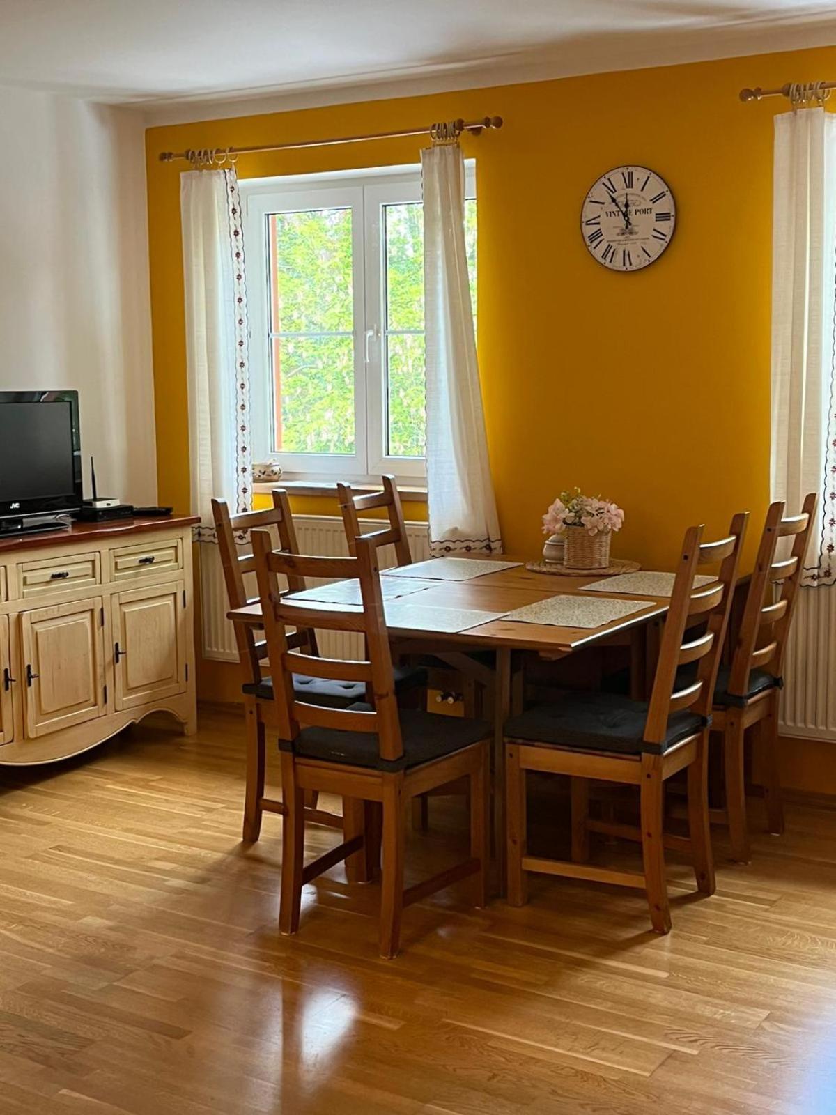 רומבורק Apartman Pod Klasterem מראה חיצוני תמונה