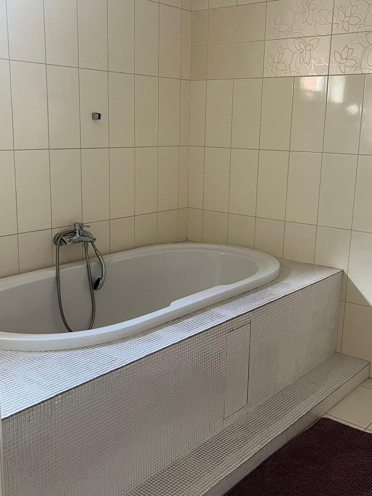 רומבורק Apartman Pod Klasterem מראה חיצוני תמונה