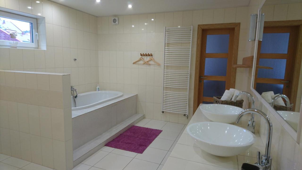 רומבורק Apartman Pod Klasterem מראה חיצוני תמונה